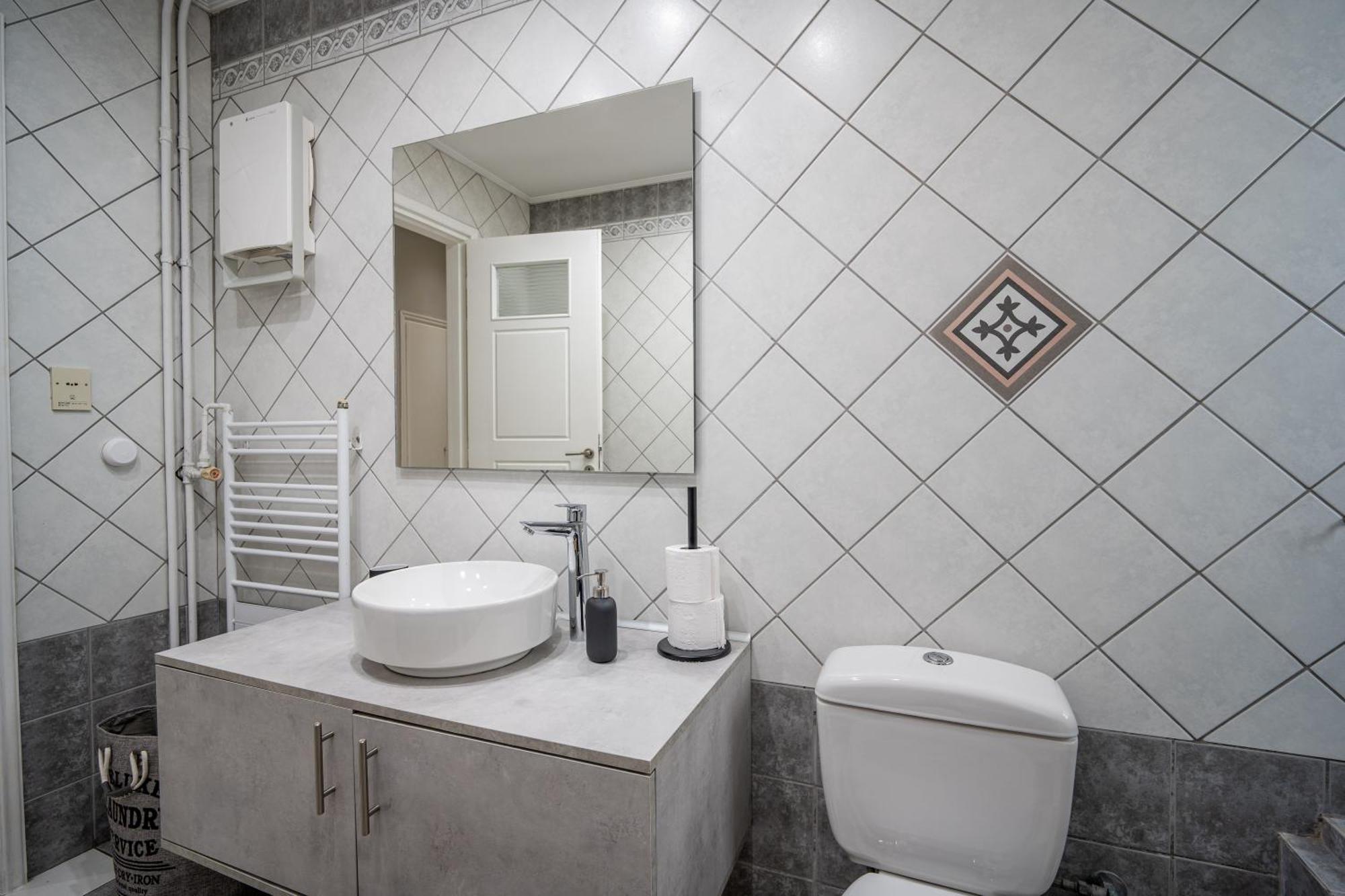 אתונה Angel , Luxury 2Bd Apartment Next To The Beach מראה חיצוני תמונה